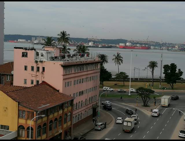 1 BEDROOM FLAT TO LET IN DURBAN CENTRAL